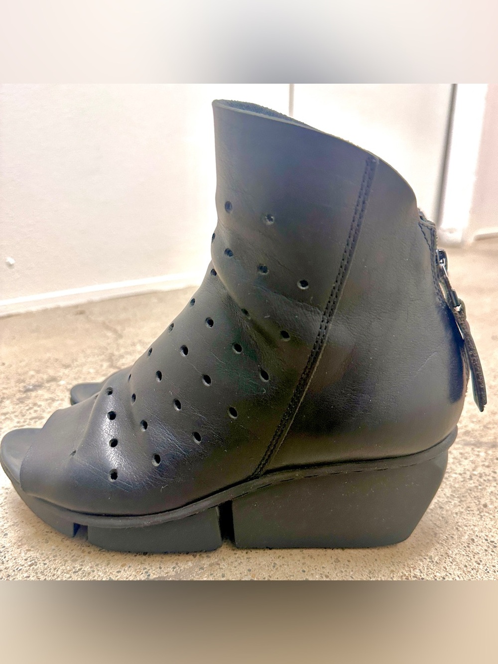 Trippen Black Seagull Sandal Bootie Open Toe Sz39 #Goth #Edgy #Lagenlook